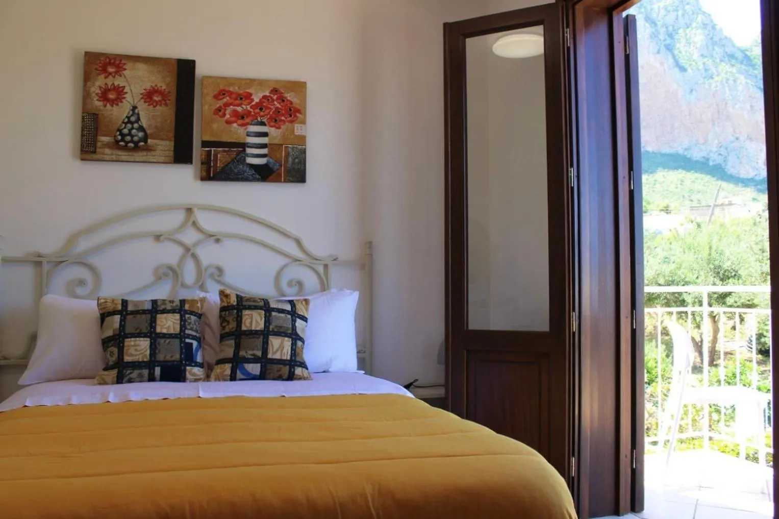 Camere Da Mariolina Macari Maison d'hôtes